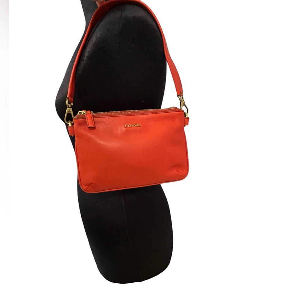 Fossil Wristlet Purse Shoulder Bag Smoothe Leather w/Dustbag.